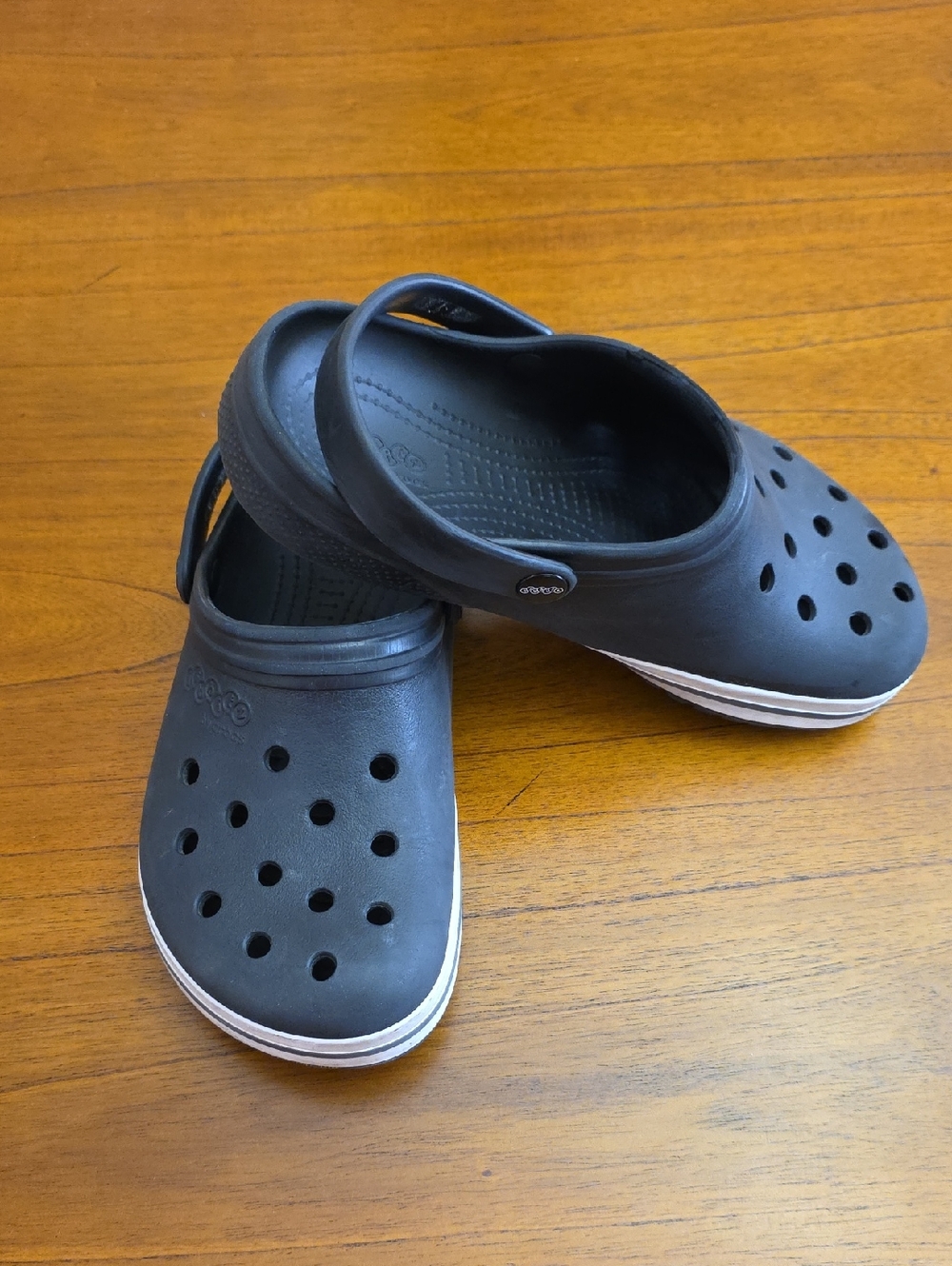 CROCS Unisex  Black Clog With White Trim